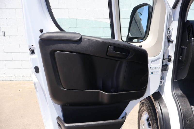 Ram ProMaster Window Van Vehicle Full-screen Gallery Image 15