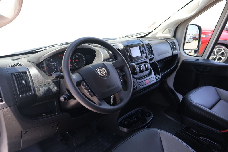 Ram ProMaster Window Van Vehicle Full-screen Gallery Image 16