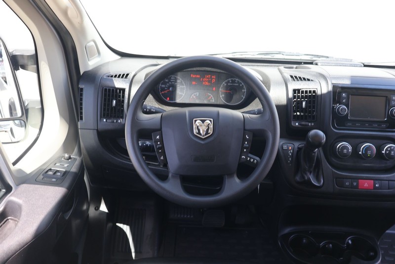 Ram ProMaster Window Van Vehicle Full-screen Gallery Image 23