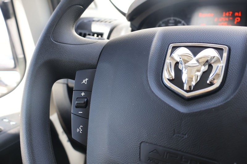 Ram ProMaster Window Van Vehicle Full-screen Gallery Image 24