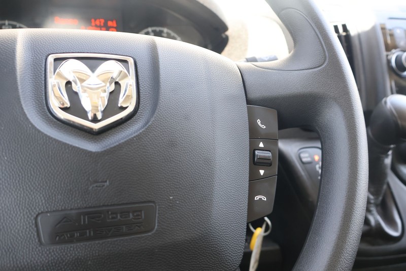 Ram ProMaster Window Van Vehicle Full-screen Gallery Image 25