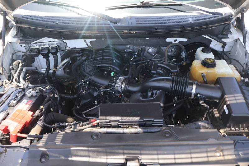 Ford F-150 Vehicle Full-screen Gallery Image 13