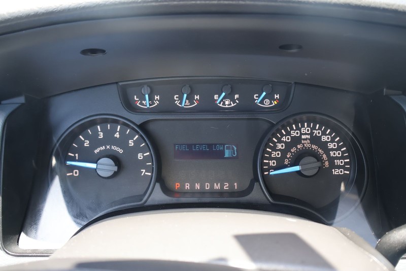 Ford F-150 Vehicle Full-screen Gallery Image 22