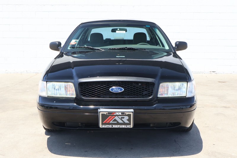 Ford Police Interceptor Vehicle Full-screen Gallery Image 02