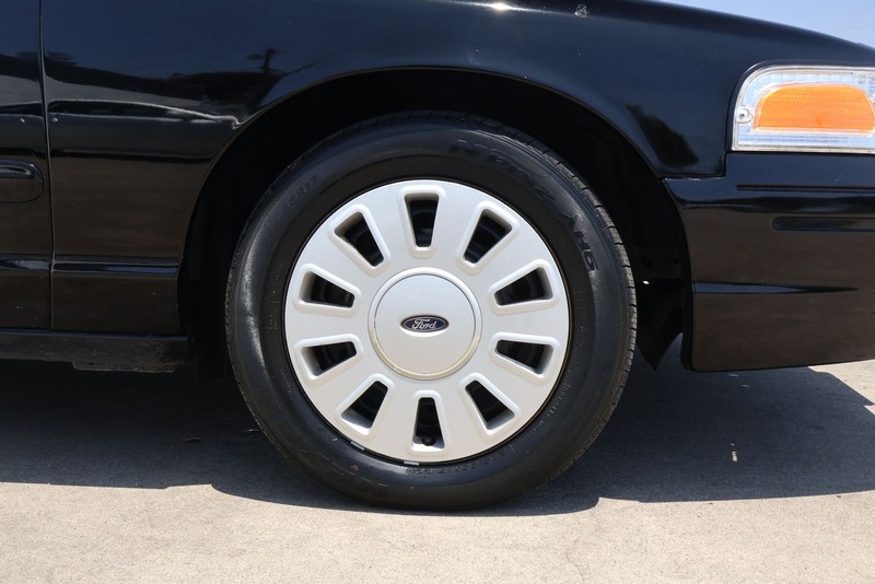 Ford Police Interceptor Vehicle Full-screen Gallery Image 12