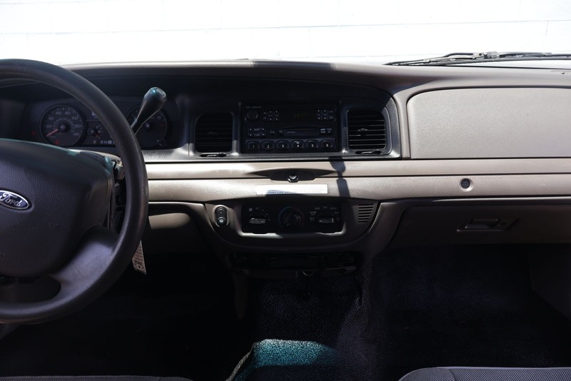 Ford Police Interceptor Vehicle Full-screen Gallery Image 23