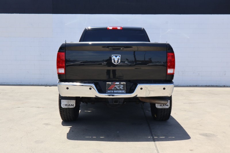 Ram 2500 Vehicle Full-screen Gallery Image 06