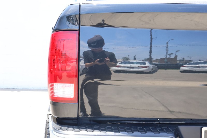 Ram 2500 Vehicle Full-screen Gallery Image 07