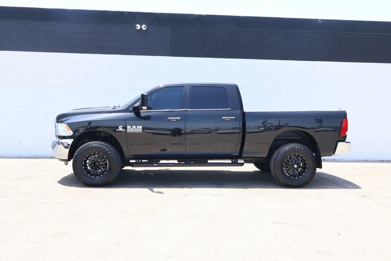 Ram 2500 Vehicle Full-screen Gallery Image 10