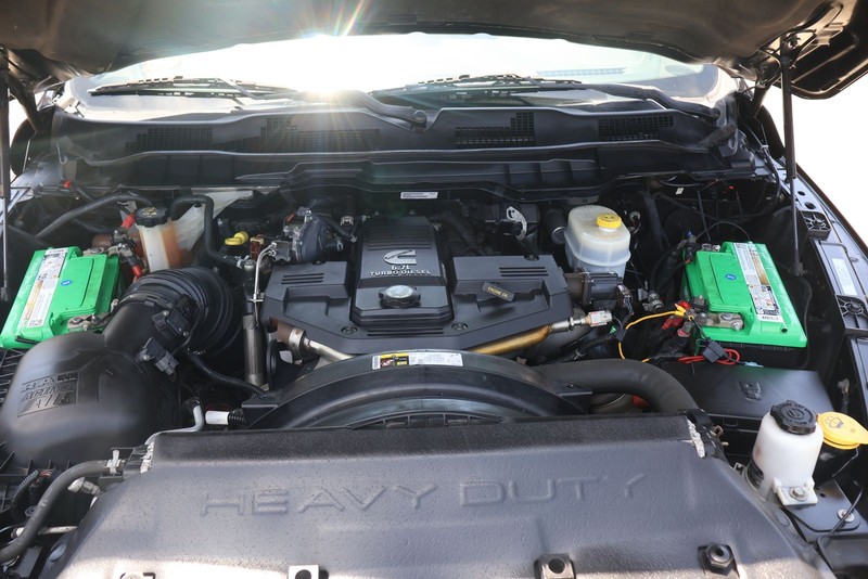 Ram 2500 Vehicle Full-screen Gallery Image 12