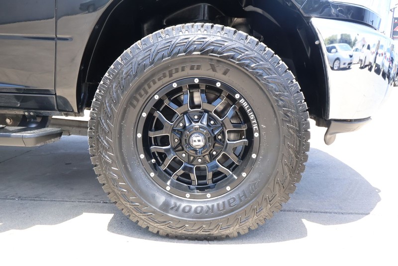 Ram 2500 Vehicle Full-screen Gallery Image 13
