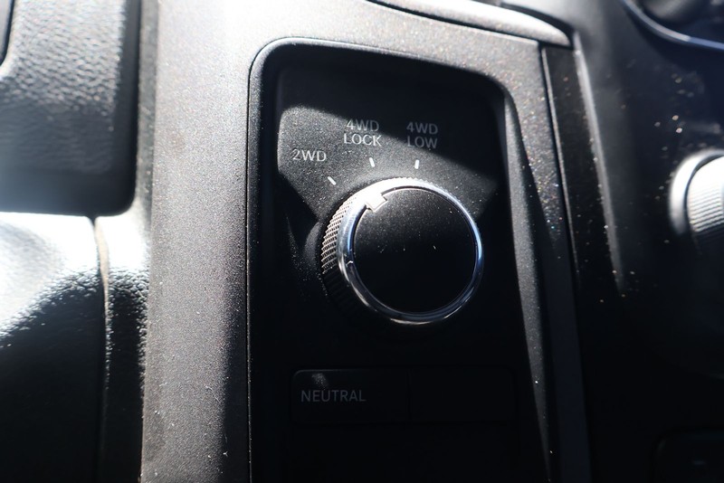 Ram 2500 Vehicle Full-screen Gallery Image 29