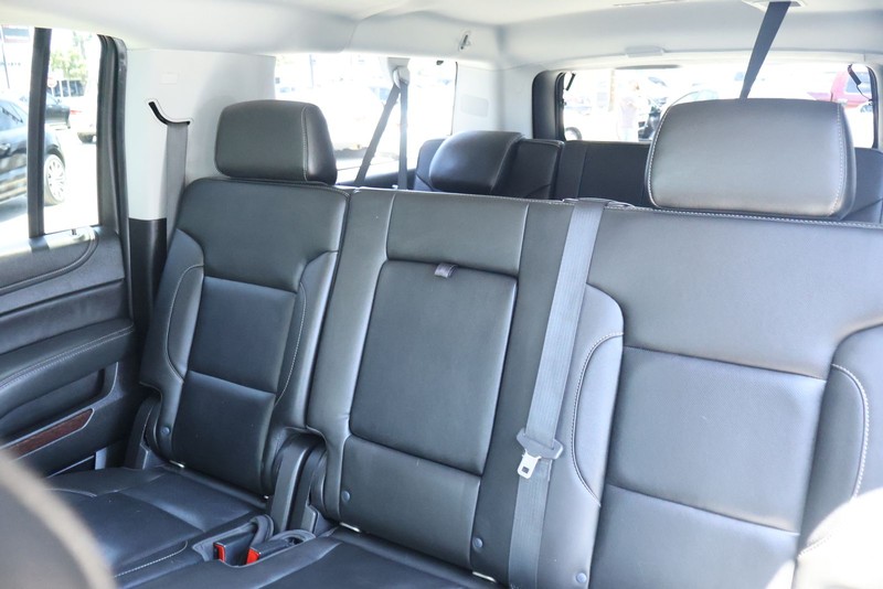 GMC Yukon XL Vehicle Full-screen Gallery Image 20