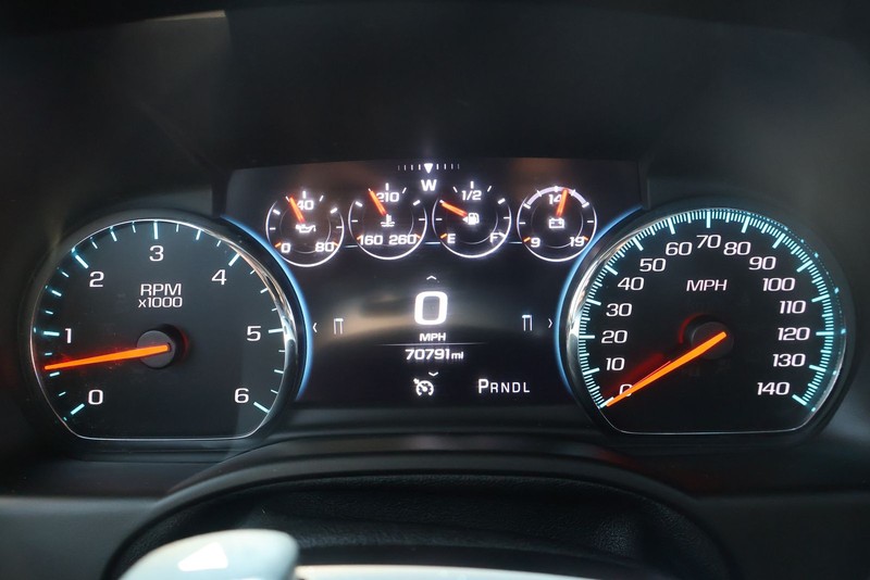 GMC Yukon XL Vehicle Full-screen Gallery Image 25