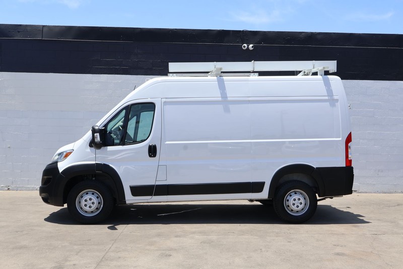Ram ProMaster Cargo Van Vehicle Full-screen Gallery Image 08