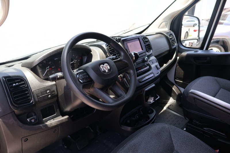 Ram ProMaster Cargo Van Vehicle Full-screen Gallery Image 17