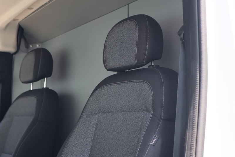 Ram ProMaster Cargo Van Vehicle Full-screen Gallery Image 19
