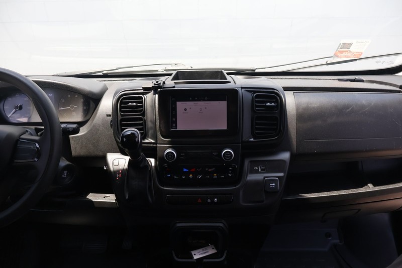 Ram ProMaster Cargo Van Vehicle Full-screen Gallery Image 22