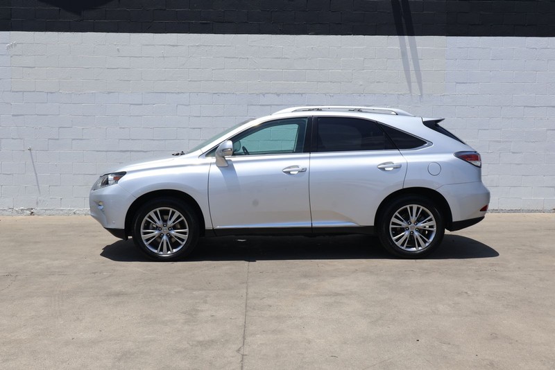 Lexus RX 350 Vehicle Full-screen Gallery Image 10