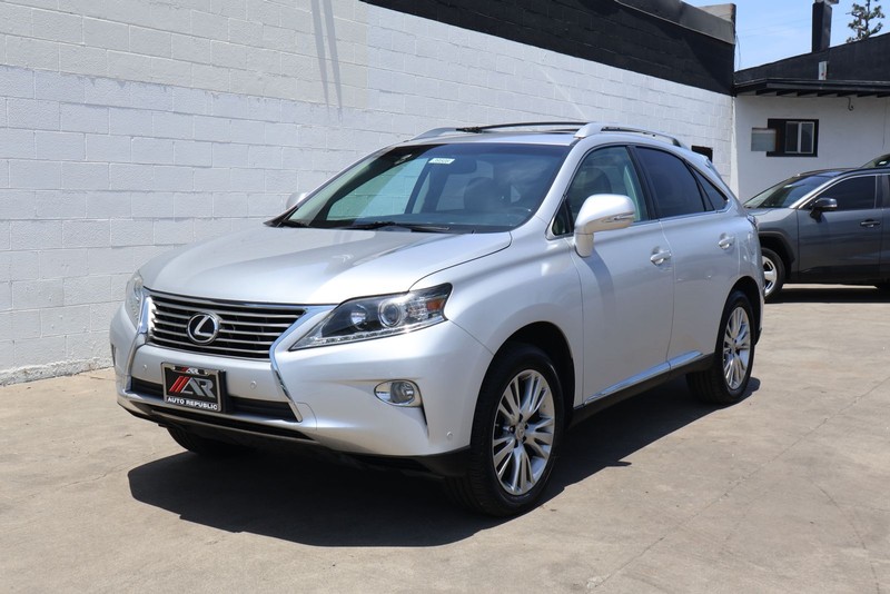 Lexus RX 350 Vehicle Full-screen Gallery Image 11