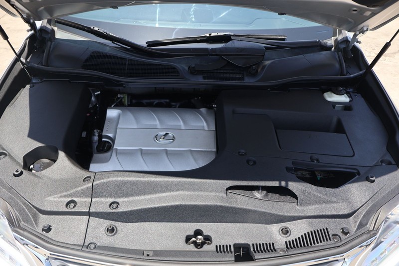 Lexus RX 350 Vehicle Full-screen Gallery Image 12