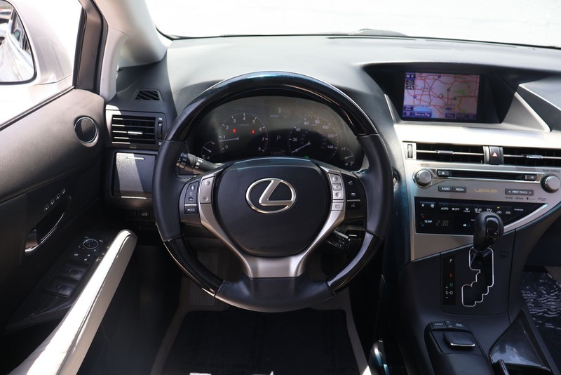 Lexus RX 350 Vehicle Full-screen Gallery Image 23