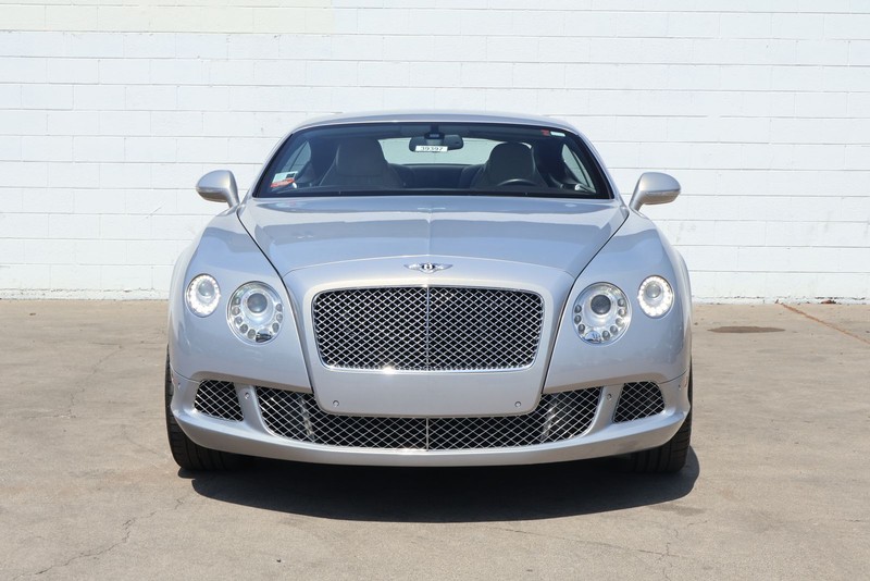 Bentley Continental GT Vehicle Full-screen Gallery Image 02