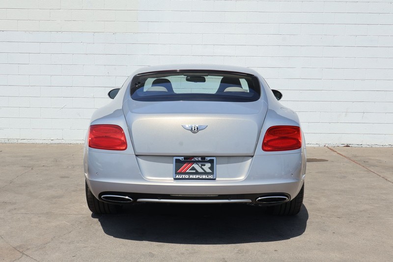 Bentley Continental GT Vehicle Full-screen Gallery Image 06