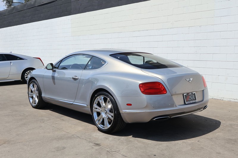 Bentley Continental GT Vehicle Full-screen Gallery Image 10