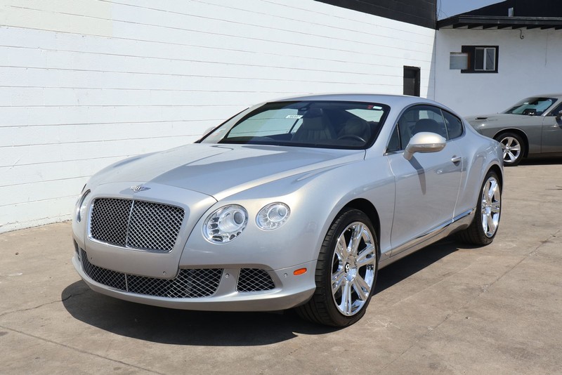 Bentley Continental GT Vehicle Full-screen Gallery Image 12