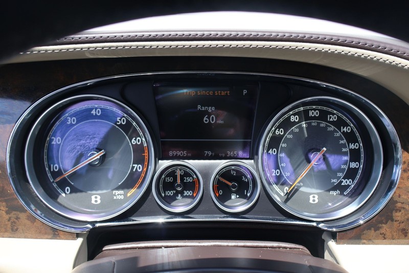 Bentley Continental GT Vehicle Full-screen Gallery Image 23