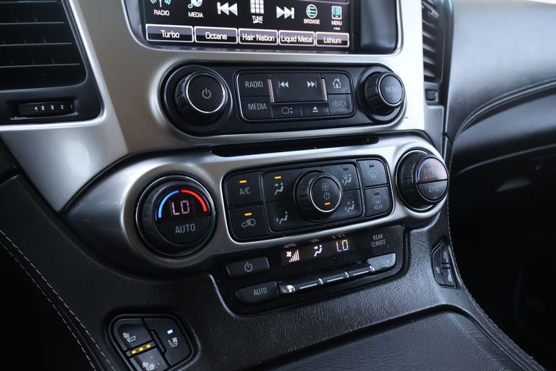 Chevrolet Tahoe Vehicle Full-screen Gallery Image 30