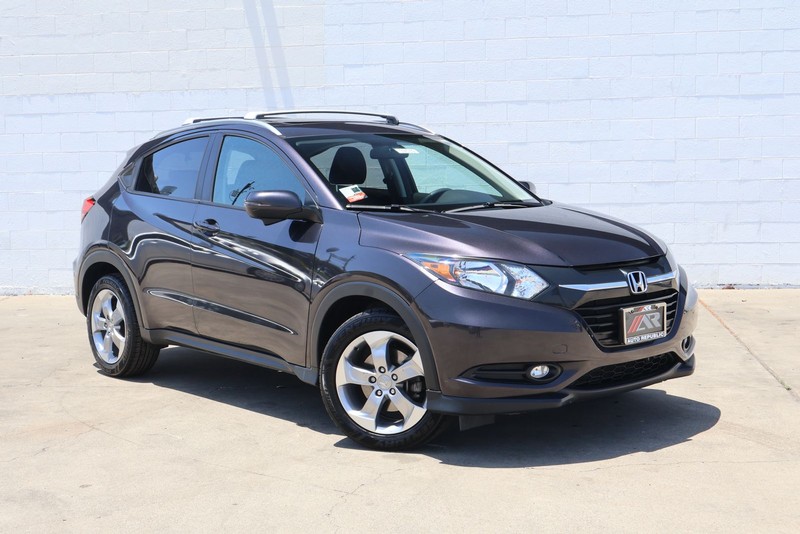Honda HR-V Vehicle Full-screen Gallery Image 01