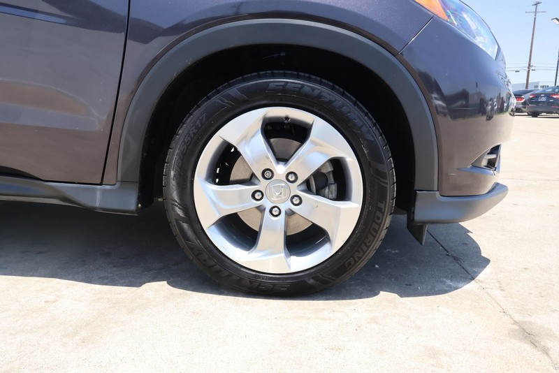 Honda HR-V Vehicle Full-screen Gallery Image 13