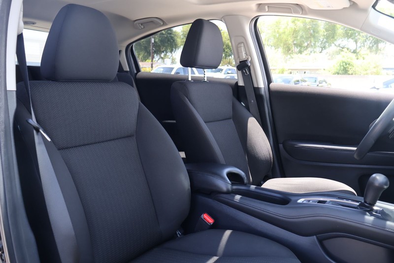 Honda HR-V Vehicle Full-screen Gallery Image 19