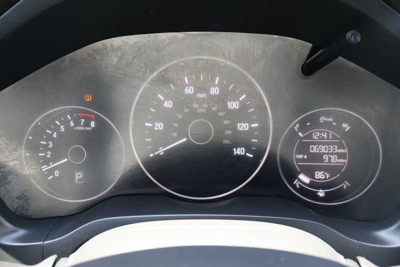 Honda HR-V Vehicle Full-screen Gallery Image 22