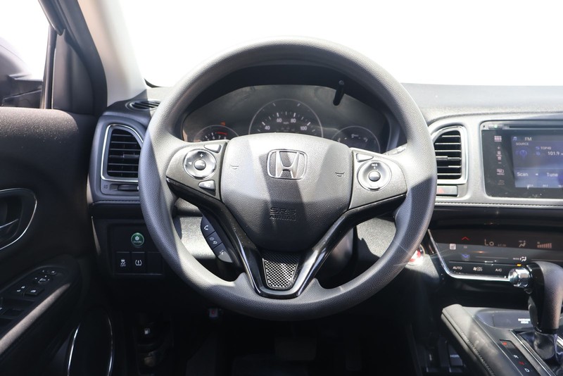Honda HR-V Vehicle Full-screen Gallery Image 23
