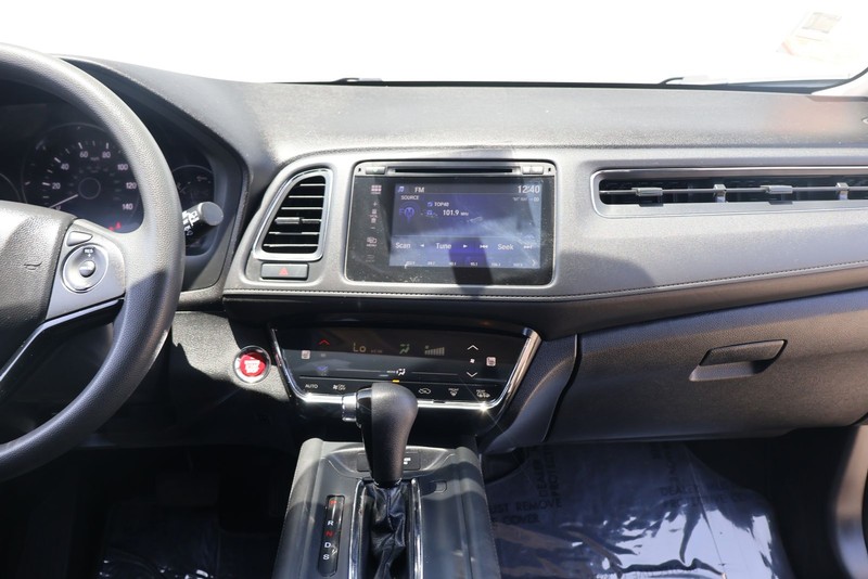 Honda HR-V Vehicle Full-screen Gallery Image 26