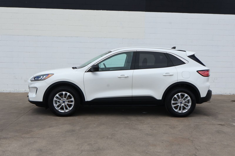 Ford Escape Vehicle Full-screen Gallery Image 10