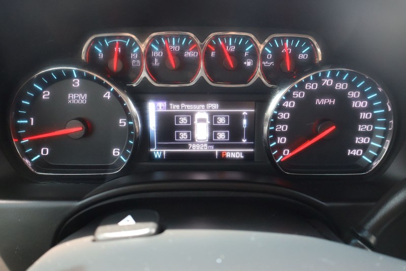 GMC Yukon Vehicle Full-screen Gallery Image 24