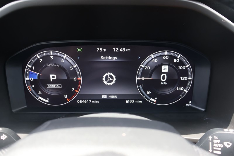 Mitsubishi Outlander Vehicle Full-screen Gallery Image 25