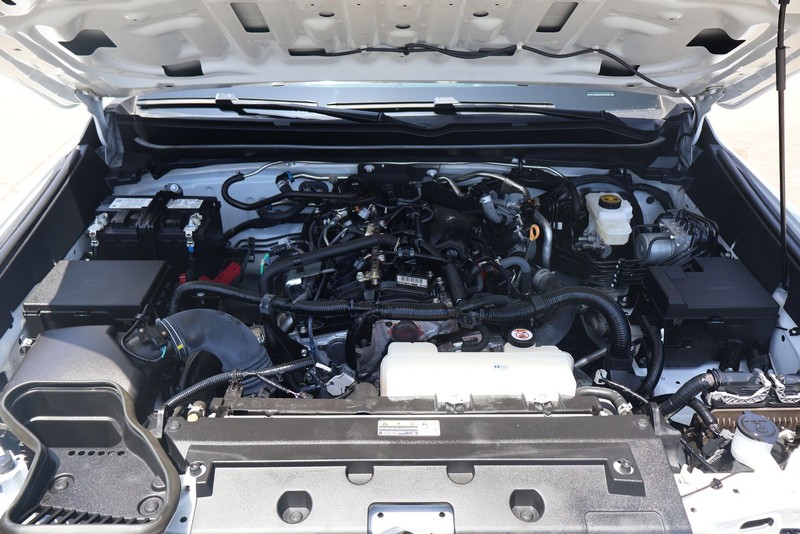 Toyota Tacoma Vehicle Full-screen Gallery Image 12