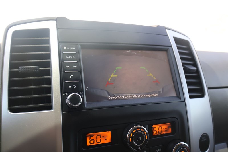 Nissan Frontier Vehicle Full-screen Gallery Image 28