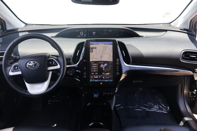 Toyota Prius Prime Vehicle Full-screen Gallery Image 21