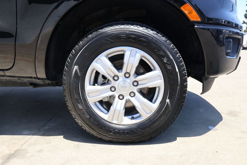 Ford Ranger Vehicle Full-screen Gallery Image 13