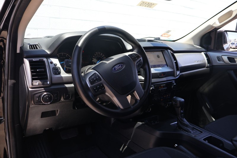 Ford Ranger Vehicle Full-screen Gallery Image 15