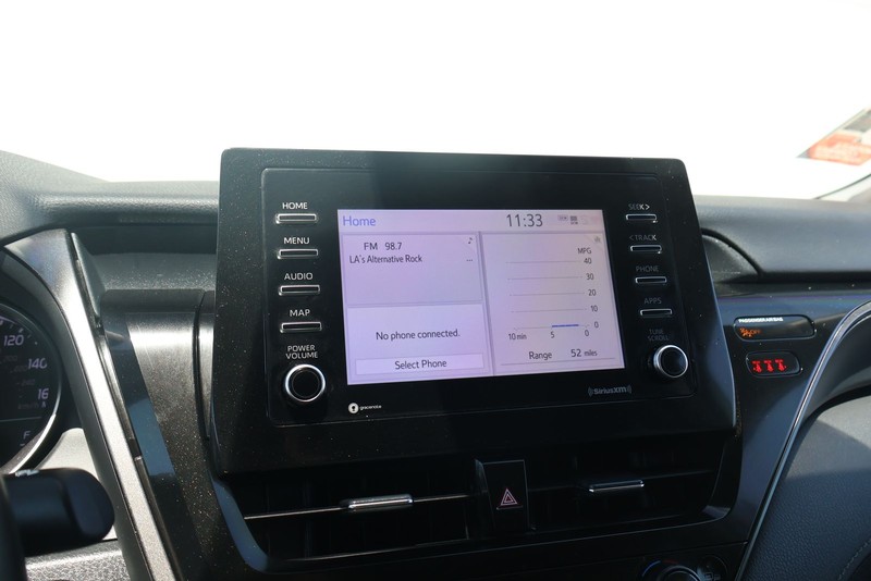 Toyota Camry Vehicle Full-screen Gallery Image 27