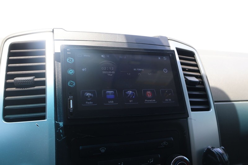 Nissan Frontier Vehicle Full-screen Gallery Image 29