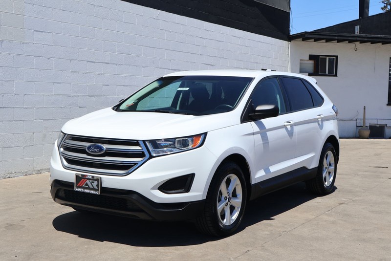 Ford Edge Vehicle Full-screen Gallery Image 11