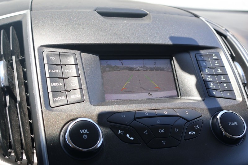 Ford Edge Vehicle Full-screen Gallery Image 29